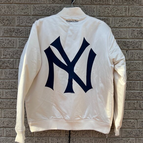Mitchell & Ness New York Yankees Cream Satin Full-Zip Jacket NWT Large - Picture 2 of 4